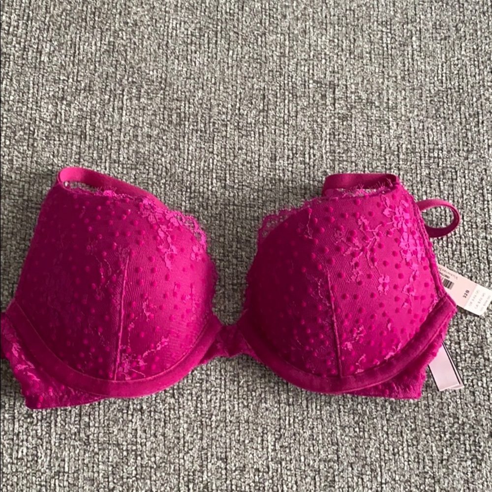 Victoria’s Secret Bra *Brand New With Tags*